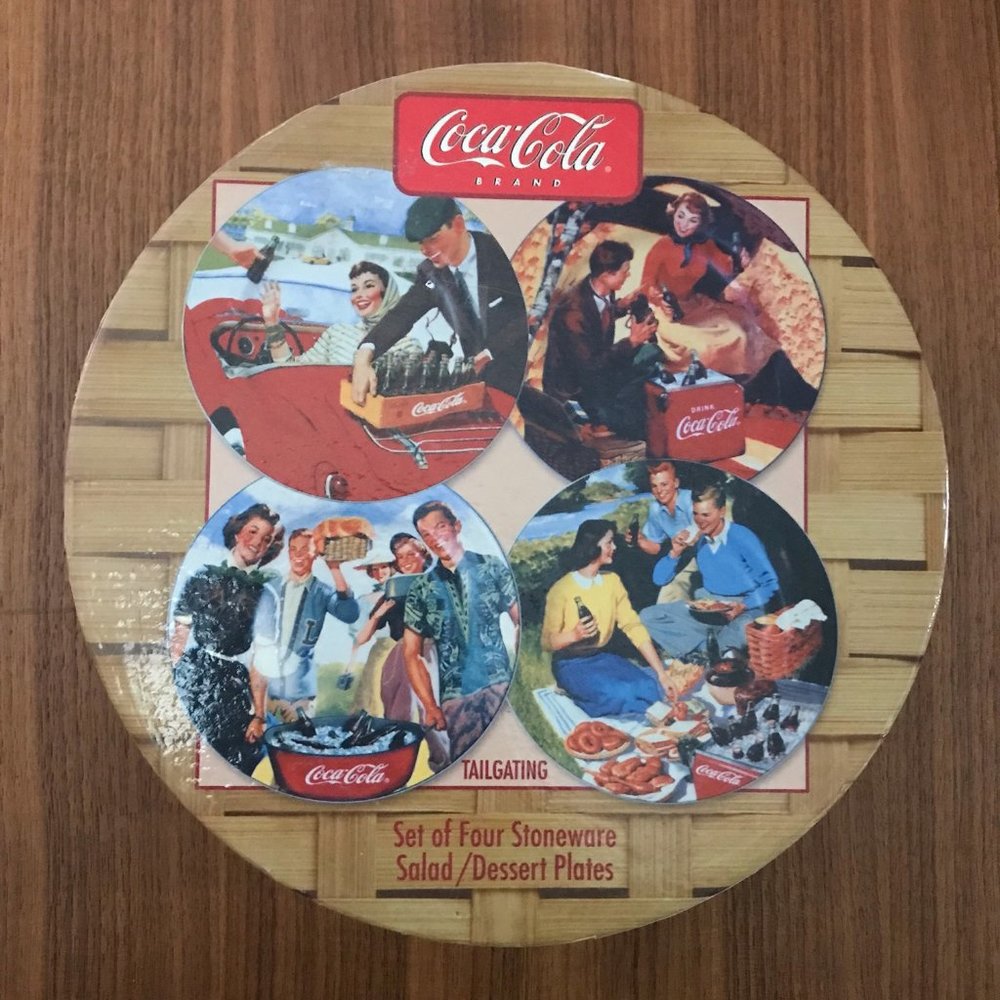 Coca Cola Tailgating Set Of 4 Four Sakura Stoneware Salad / Dessert Plates NEW